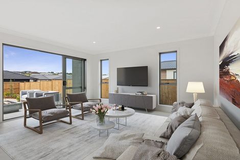 Photo of property in 15b Marine Garden Crescent, Beachlands, Auckland, 2018