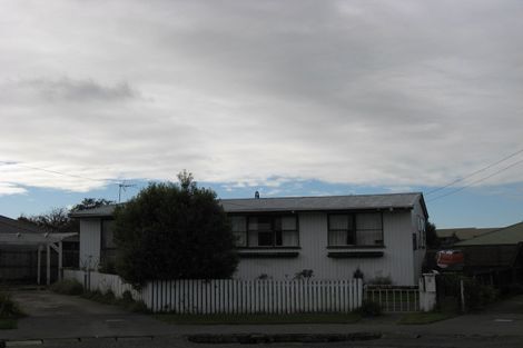 Photo of property in 11 Virgil Place, Northcote, Christchurch, 8052