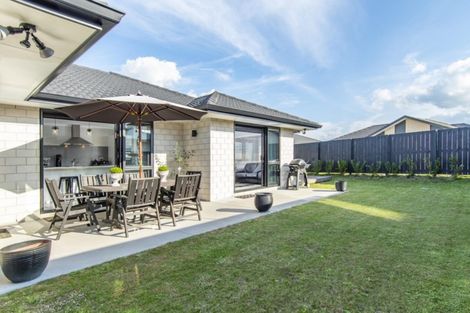 Photo of property in 15 Tuaia Street, Pyes Pa, Tauranga, 3112