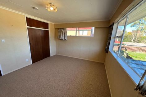 Photo of property in 1 Guernsey Place, Fitzherbert, Palmerston North, 4410