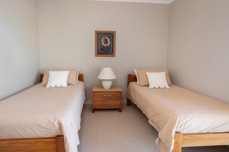Photo of property in 18 Wakeman Road, Acacia Bay, Taupo, 3330