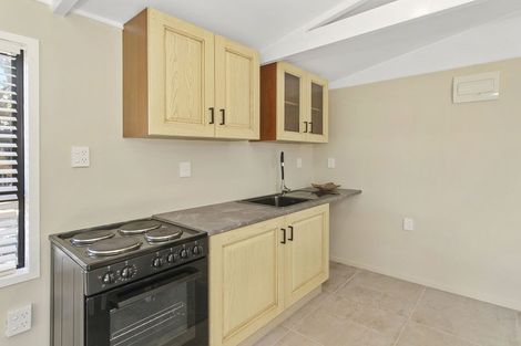 Photo of property in 19a Leaming Place, Clarks Beach, 2122