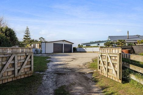 Photo of property in 1288 Normanby Road, Manaia, Hawera, 4678
