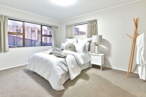 Photo of property in 15a Marigold Place, Mairangi Bay, Auckland, 0630