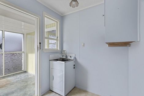 Photo of property in 10 Severn Place, Spotswood, New Plymouth, 4310