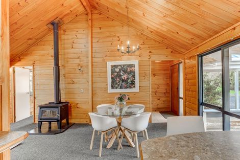 Photo of property in 12 Pickwick Road, Otamatea, Whanganui, 4571