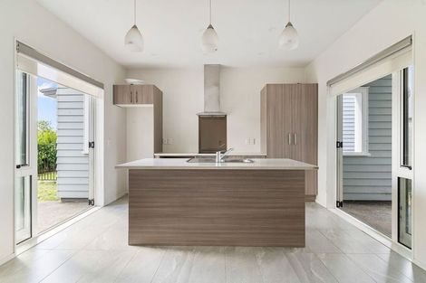 Photo of property in 75 Grove Road, Papakura, 2110