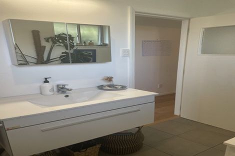 Photo of property in 9 Kaitawa Street, Waikanae Beach, Waikanae, 5036