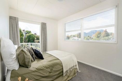Photo of property in 6 Liston Avenue, Hilltop, Taupo, 3330
