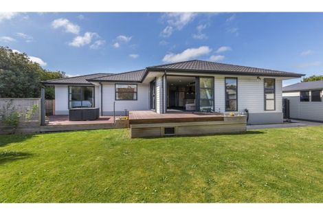 Photo of property in 68 Orrick Crescent, Avondale, Christchurch, 8061