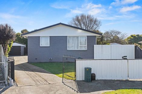 Photo of property in 21 Besant Place, Avondale, Christchurch, 8061