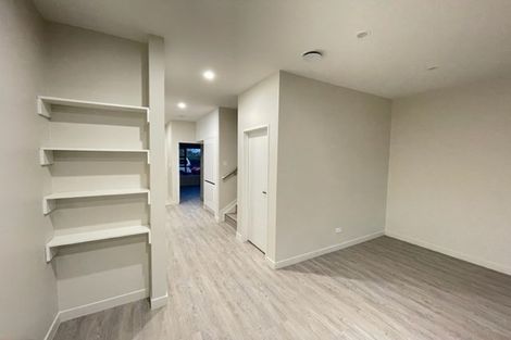 Photo of property in 128b Hutchinsons Road, Bucklands Beach, Auckland, 2014