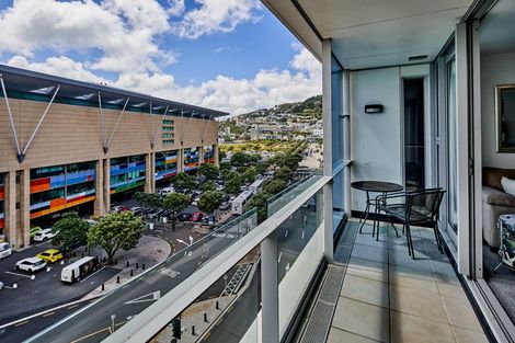 Photo of property in Portal Apartments, 6a/42 Cable Street, Te Aro, Wellington, 6011