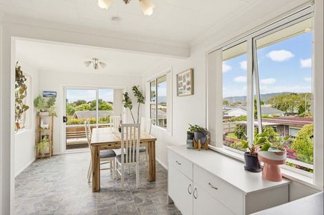 Photo of property in 22 Gray Avenue, Paraparaumu Beach, Paraparaumu, 5032