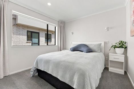 Photo of property in 3/30 Whiteley Street, Moturoa, New Plymouth, 4310