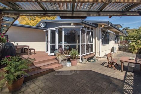 Photo of property in 14 Saint Hill Lane, Havelock North, 4130