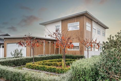 Photo of property in 38 Te Aranga Drive, Papamoa Beach, Papamoa, 3118