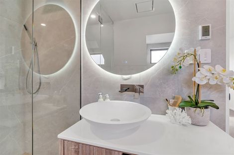 Photo of property in 2/15 Wai-iti Terrace, Burnside, Christchurch, 8053