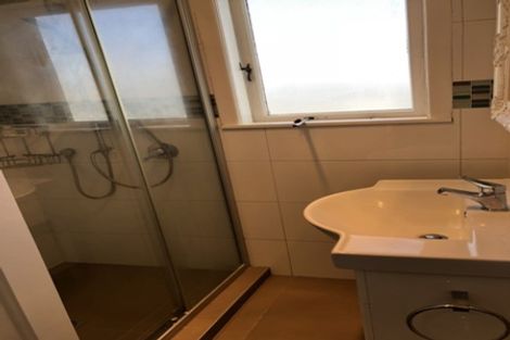 Photo of property in 5c Mountain Road, Mount Wellington, Auckland, 1072