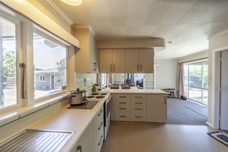 Photo of property in 18 Veronica Avenue, Marewa, Napier, 4110
