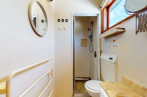 Photo of property in 48 Mana Esplanade, Paremata, Porirua, 5026