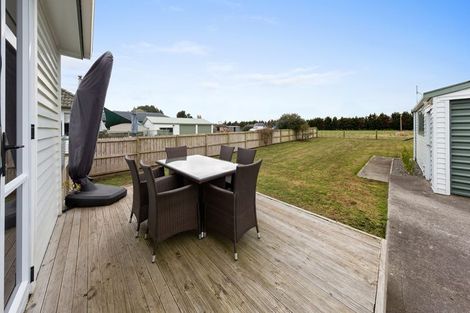 Photo of property in 31 Village Way, Ardmore, Papakura, 2582