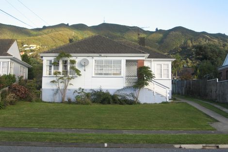 Photo of property in 24 Grierson Street, Naenae, Lower Hutt, 5011