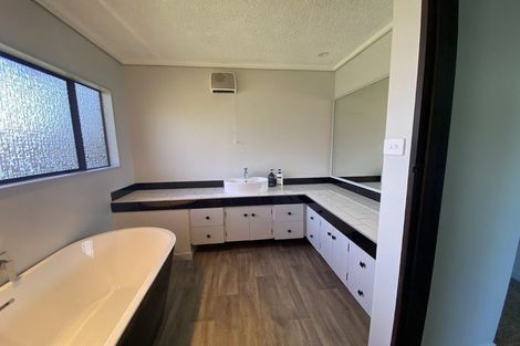 Photo of property in 17a Gaisford Terrace, Waipukurau, 4200