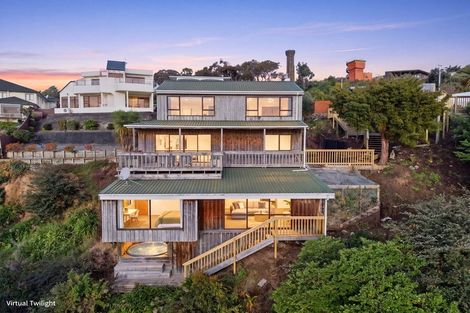 Photo of property in 10 Hipango Terrace, Durie Hill, Whanganui, 4500