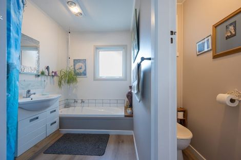 Photo of property in 195 Whitby Road, Wakefield, 7025