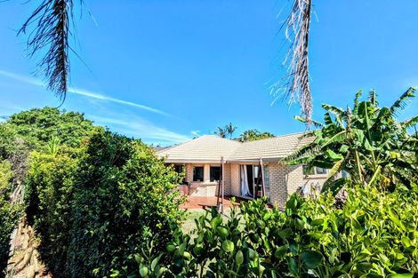 Photo of property in 32 Roy Maloney Drive, Henderson, Auckland, 0612