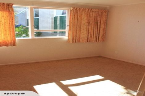 Photo of property in 5a Reese Jones Grove, Maungaraki, Lower Hutt, 5010