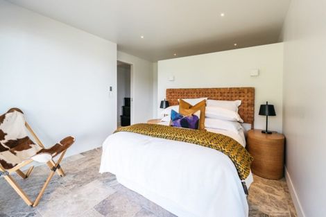 Photo of property in 31 Miro Road, Palm Beach, Waiheke Island, 1081