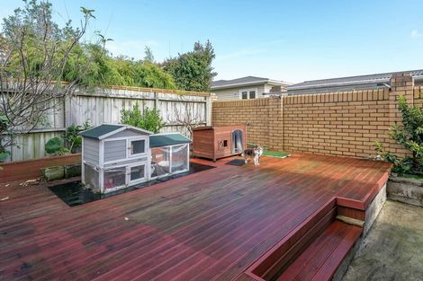 Photo of property in 8a Mccullough Avenue, Papatoetoe, Auckland, 2025
