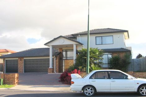 Photo of property in 12 Ballyroney Place, East Tamaki, Auckland, 2013