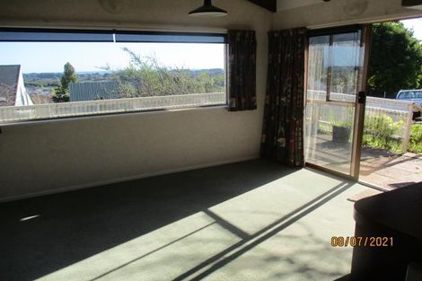 Photo of property in 135 Winara Avenue, Waikanae, 5036
