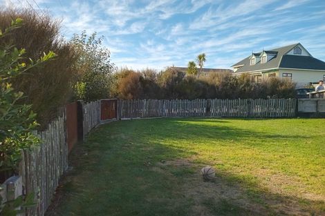 Photo of property in 1927 Parewanui Road, Parewanui, Bulls, 4894