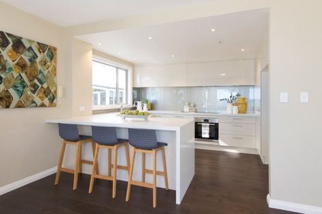 Photo of property in 1/211 Tamaki Drive, Kohimarama, Auckland, 1071