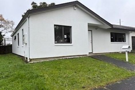 Photo of property in 3/17 Neta Grove, Henderson, Auckland, 0612