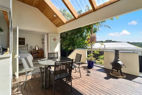 Photo of property in 53 Duncansby Road, Stanmore Bay, Whangaparaoa, 0932