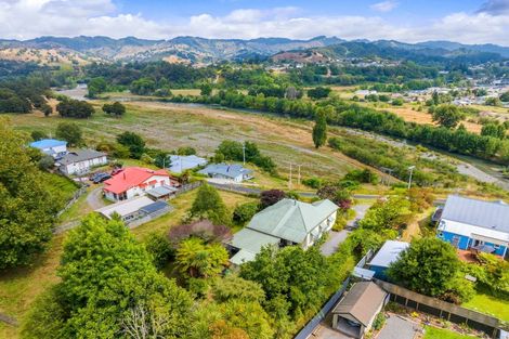 Photo of property in 34 Sunshine Road, Taumarunui, 3920