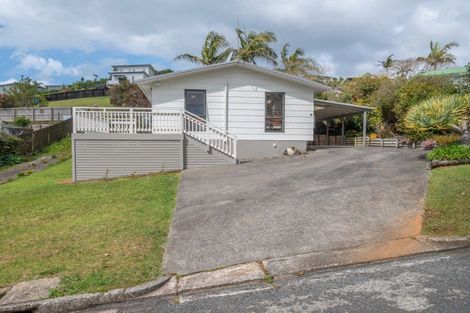 Photo of property in 38 Stratford Drive, Cable Bay, 0420