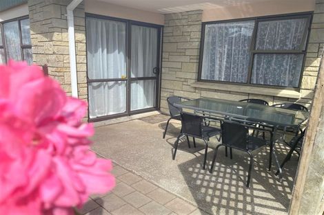 Photo of property in 16 Matai Place, Hawera, 4610