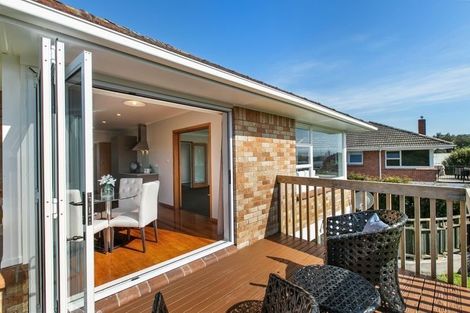 Photo of property in 6 Shortt Avenue, Mangere Bridge, Auckland, 2022
