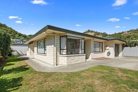 Photo of property in 2/3 Tory Street, Maitai, Nelson, 7010
