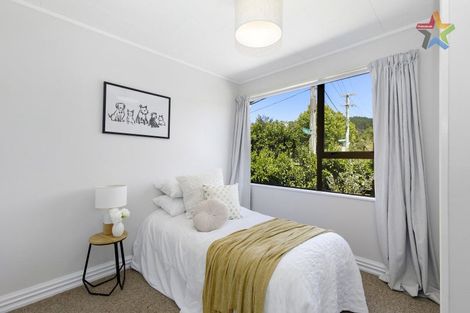 Photo of property in 9 Field Street, Silverstream, Upper Hutt, 5019