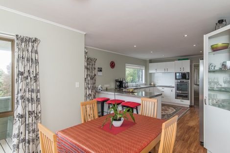 Photo of property in 14 Amokura Street, Waikanae, 5036