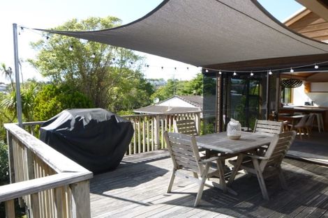 Photo of property in 2/24 Nigel Road, Browns Bay, Auckland, 0630