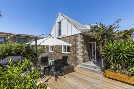 Photo of property in 1354 Whangaparaoa Road, Army Bay, Whangaparaoa, 0930