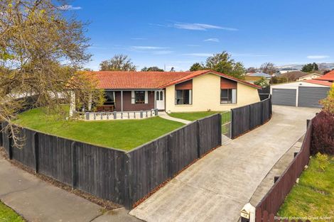 Photo of property in 12 Mchaffies Place, Wainoni, Christchurch, 8061